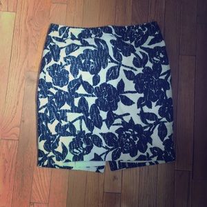 Anne Taylor pencil skirt